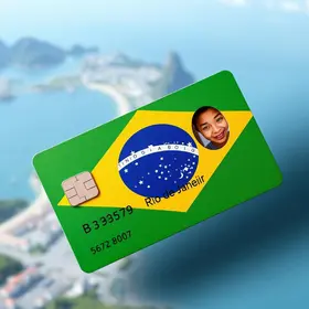 Cartão de R$ 200 inclui mais 3.284 famílias no Rio; benefício atende 30 mil e é recarregado todo dia 12