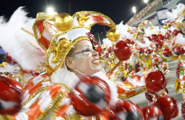 Série Ouro abre oficialmente desfiles na Marquês de Sapucaí