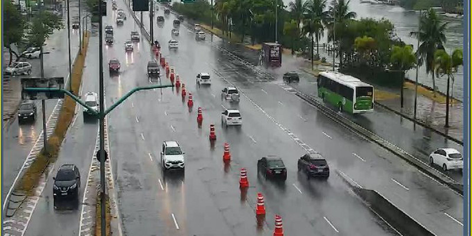 Prefeito do Rio pede que população evite circular sob chuvas fortes