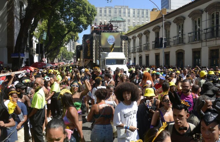 Bloco Fervo da Lud movimenta centro do Rio de Janeiro