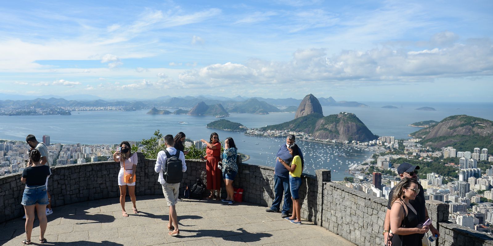 Cidade do Rio tem recorde de calor nesta sexta-feira de carnaval