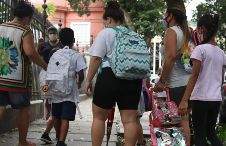 Rede municipal de ensino do Rio registra déficit de 6 mil professores